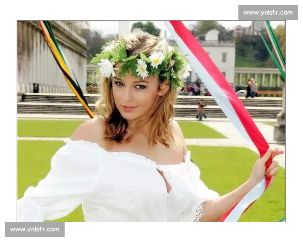 足坛新宠：当足球宝贝遇见艺术与科技的化学反应